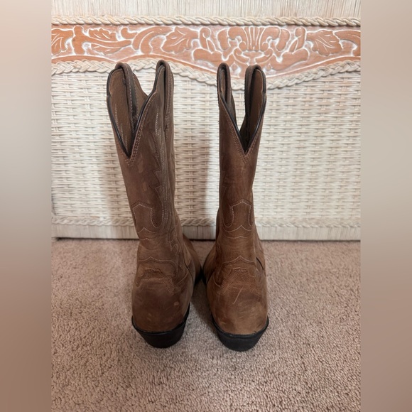 Ariat Western Heritage Browns Distressed Leather Boots 9.5 B Style No.10001021 - Picture 9 of 16